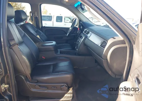 2010 Chevrolet Avalanche Lt z USA, uszkodzony, nr VIN 3GNVKFE05AG298190